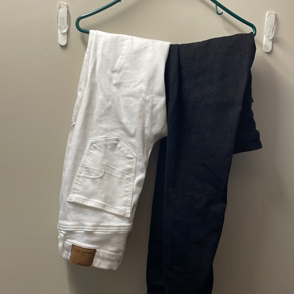 Gap and American eagle black and white skinny jeans